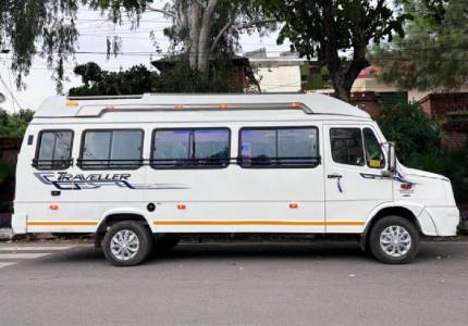 Tempo Traveller 17 seater Ahmedabad